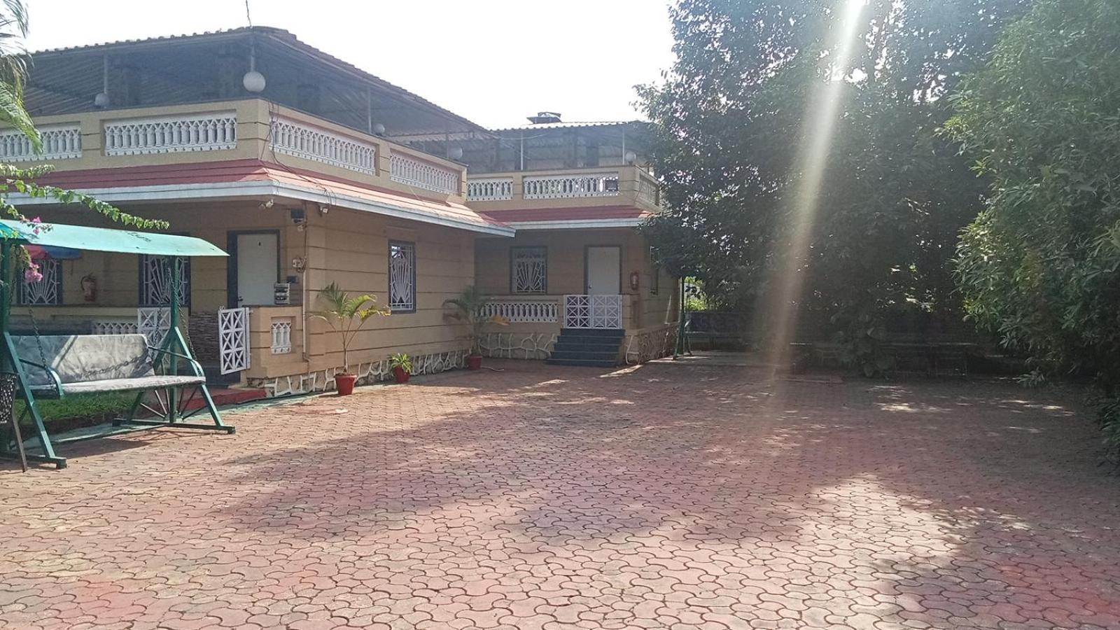 Giriraj Garden Resort Vagholi  Kültér fotó